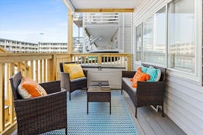 Property grounds - The Old Crab House Bayfront Pool (Ocean City)
