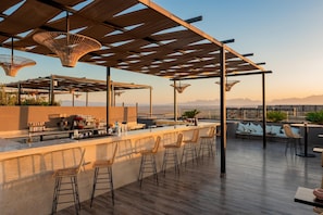 5 bars/lounges, 3 beach bars