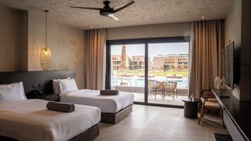 Double Room Superior Pool View | 1 quarto, frigobar, cofres nos quartos, cortinas blackout