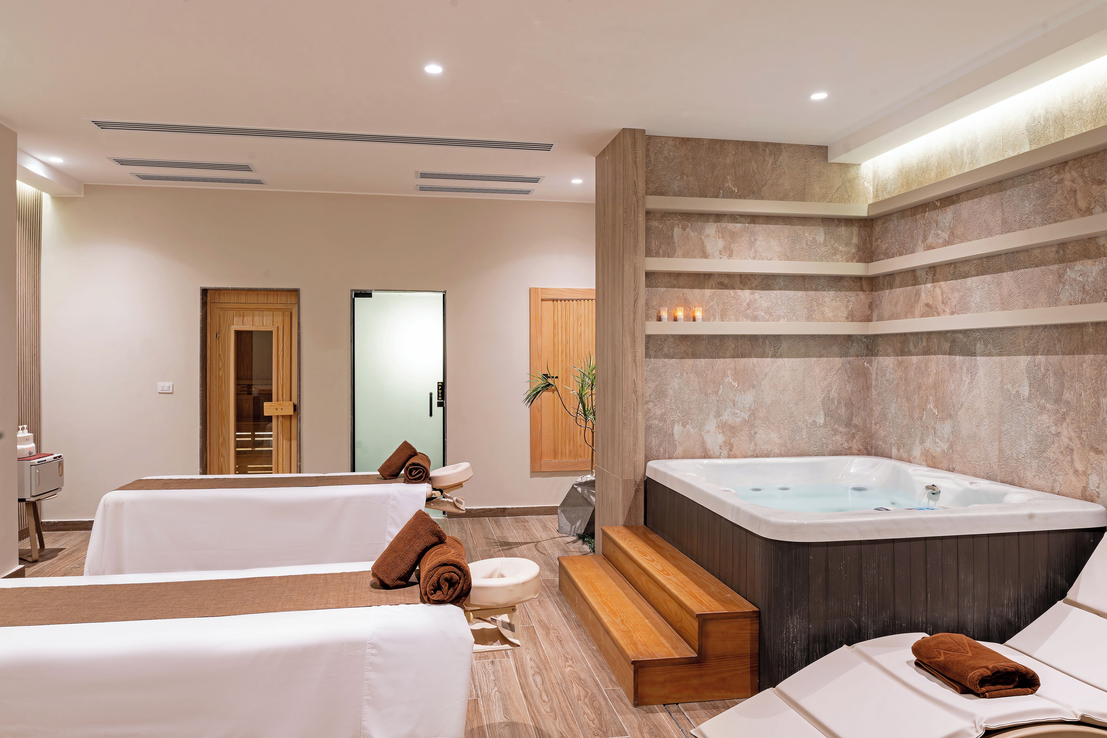 Parihoitohuone(ita), sauna, höyrysauna, turkkilainen sauna