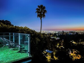Terrace/patio - Stunning Views Hollywood Hills Lux Living 2 Floor House (Los Angeles)