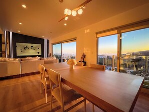 Dining - Stunning Views Hollywood Hills Lux Living 2 Floor House (Los Angeles)