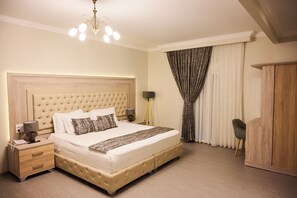 2 Schlafzimmer, Schreibtisch, WLAN, Bettwäsche