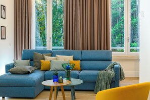 Leilighet – exclusive | Oppholdsområde | En 40-tommers LED-TV med digitale kanaler