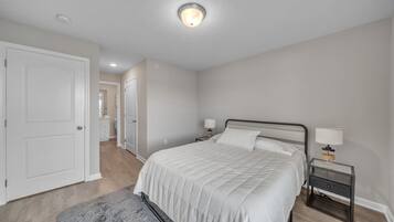 2 chambres, bureau, lit parapluie, Wi-Fi gratuit