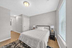 2 habitaciones, escritorio, wifi gratis y ropa de cama