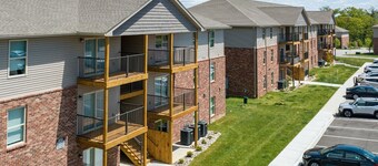 Stonecrest 822, 2Bd Apt I Free Parking I Pool