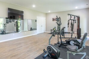 Fitness facility - Stonecrest 822, 2Bd Apt I Free Parking I Pool (New Albany)