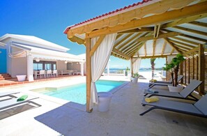 Alberca al aire libre 