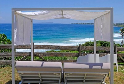 Villa Mahina, surfing and panoramic ocean views!