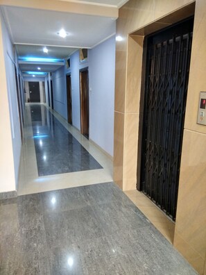 Interior - HOTEL RAJ PALACE by ROH (Dibrugarh)