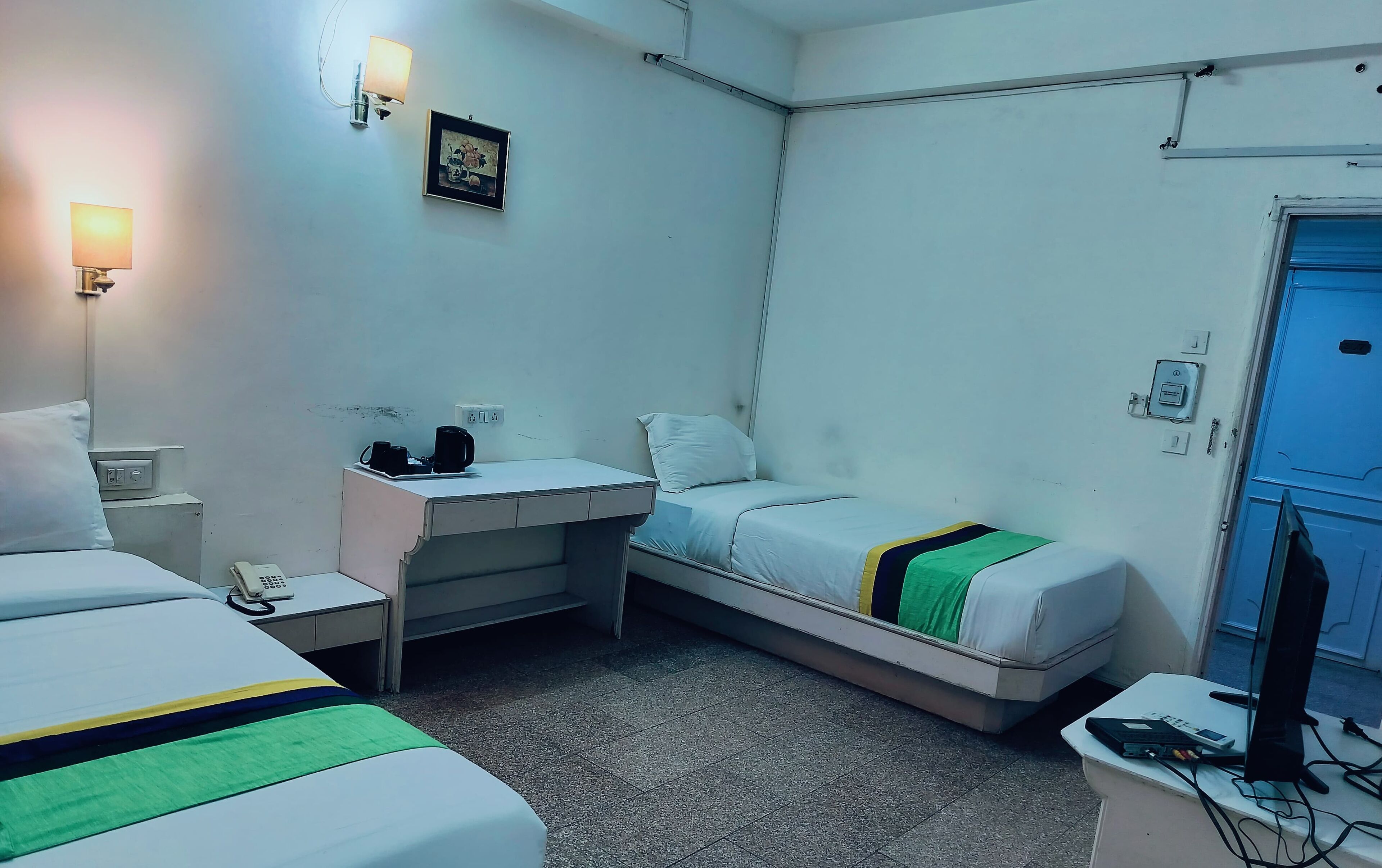 King Room | Minibar, laptopgeeigneter Arbeitsplatz, kostenloses WLAN, Bettwäsche