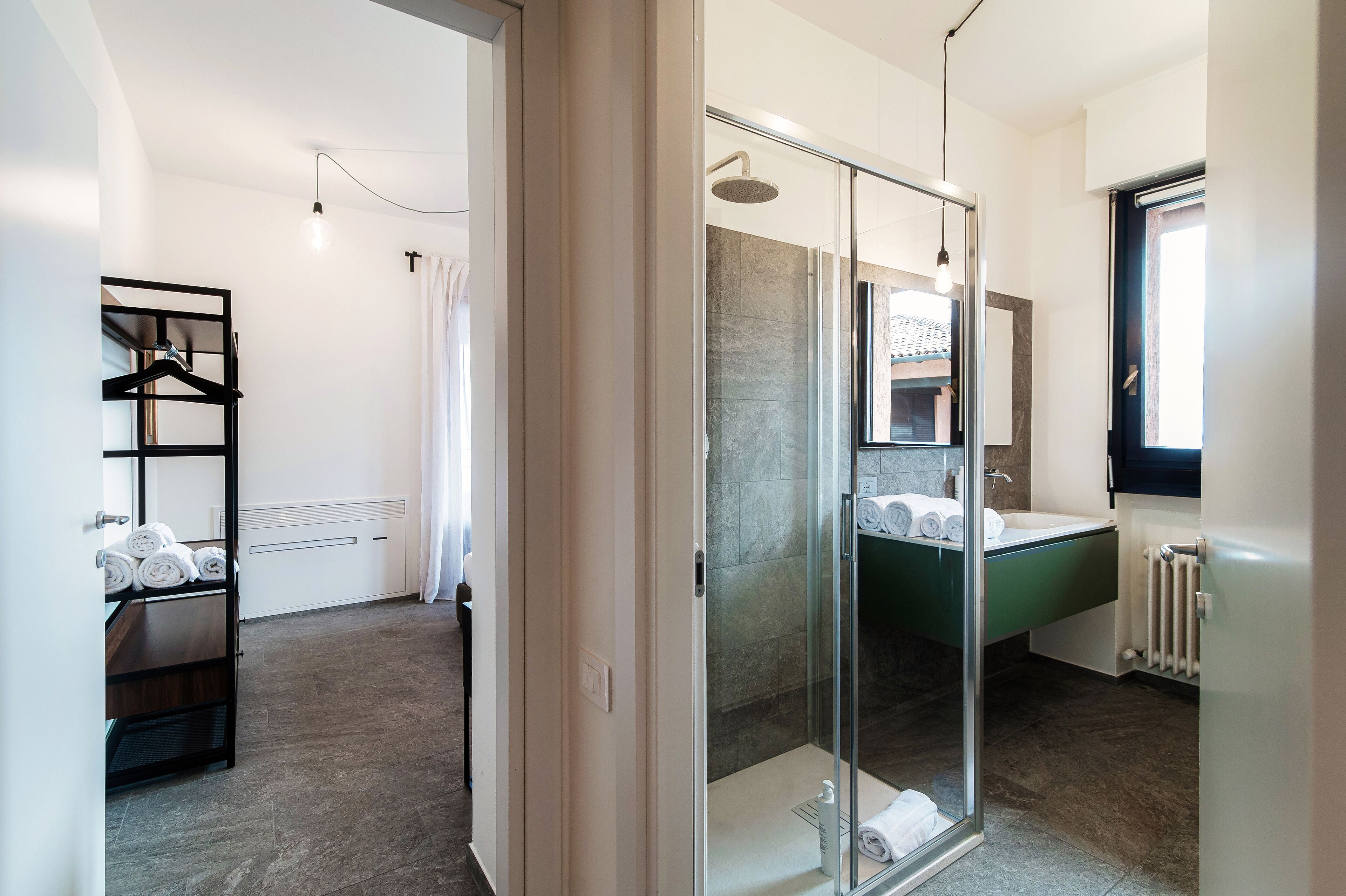 Apartment, Seeblick | Badezimmer | Dusche, kostenlose Toilettenartikel, Haartrockner, Bidet