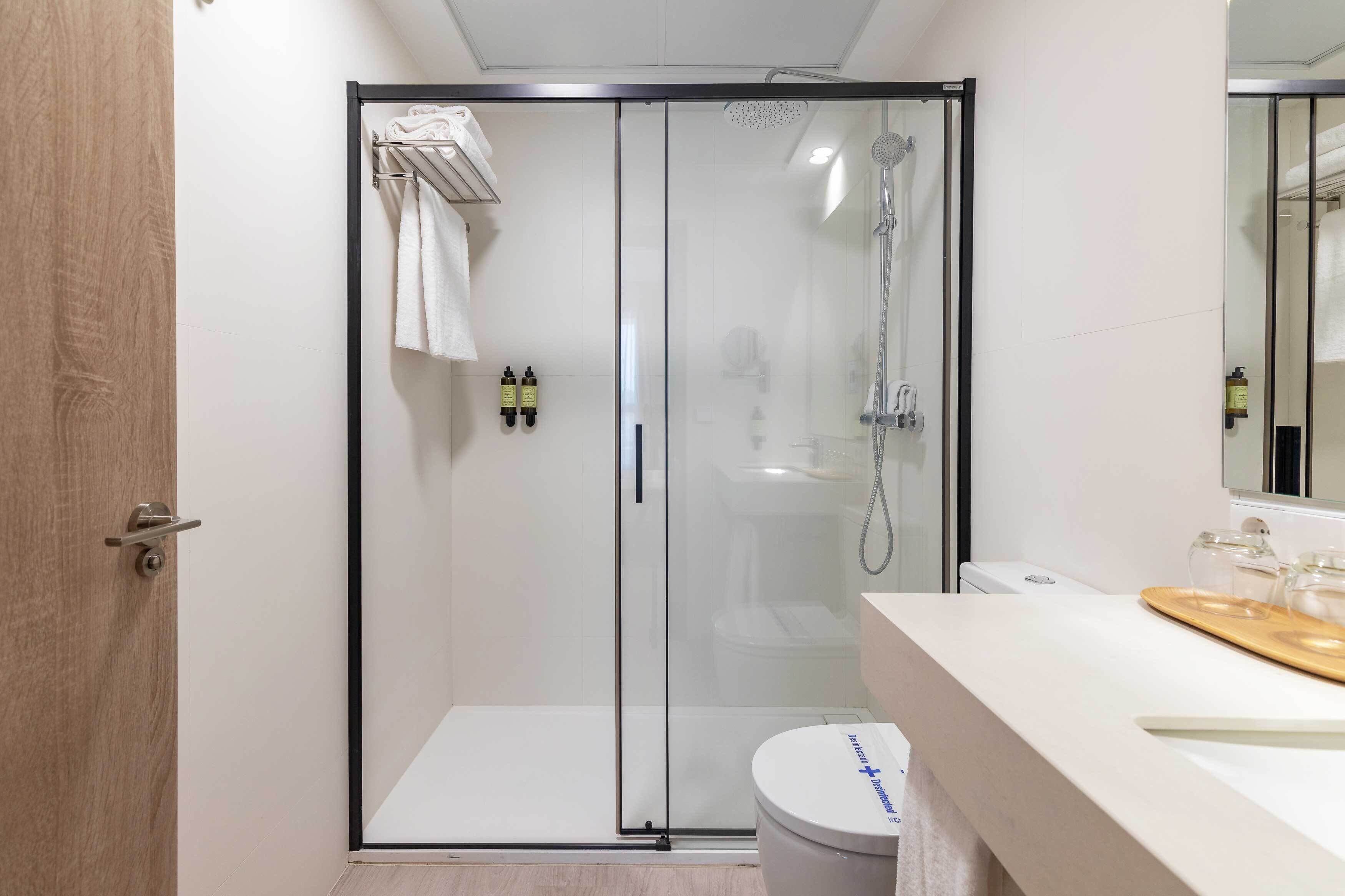 Photo - HQ Arena Hotel