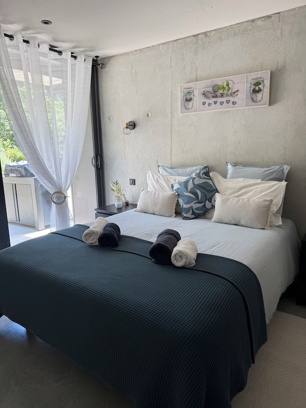1 chambre, fer et planche Ă repasser, lit parapluie, Wi-Fi gratuit