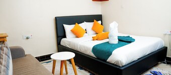 Shalom Apartments Naivasha - Studio Apartment with king bed 1