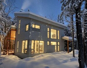Exterior - Ecology, between forest and river - L'Hermine Charme (Sainte-Christine-d'Auvergne)