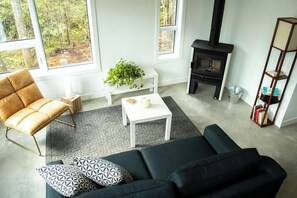 TV, fireplace, offices - Ecology, between forest and river - L'Hermine Charme (Sainte-Christine-d'Auvergne)