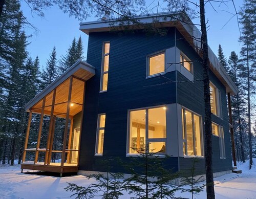 Country Comfort | Woods & River | La Sittelle