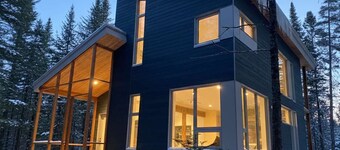 Country Comfort | Woods & River | La Sittelle