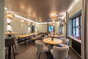 Free daily buffet breakfast - Das Lambacher (Oberaudorf)