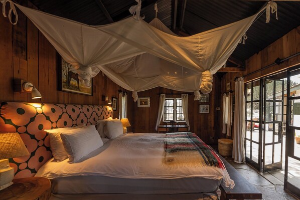 1 chambre, lit parapluie, Wi-Fi gratuit, draps fournis