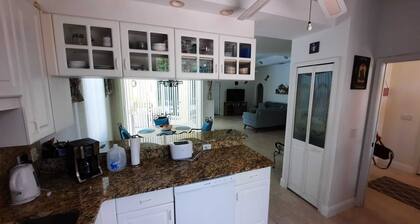 Wunderschöne Villa auf Einem Über 6.000 qm Grundstück