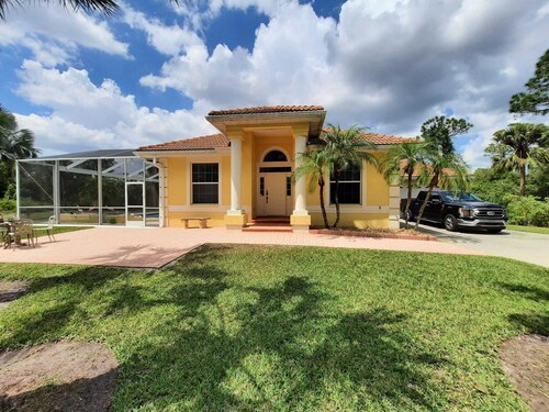 Wunderschöne Villa auf Einem Über 6.000 qm Grundstück