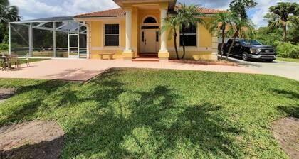 Wunderschöne Villa auf Einem Über 6.000 qm Grundstück