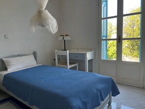 3 Schlafzimmer, Bügeleisen/Bügelbrett, Reisekinderbett, Bettwäsche