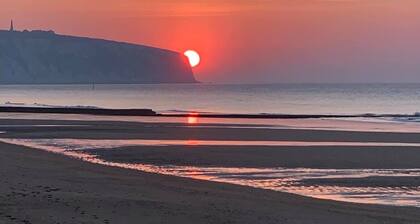Tranquility@Sandown Bay-Cliff Top Chalet-Stunning Scenery-Pet Friendly