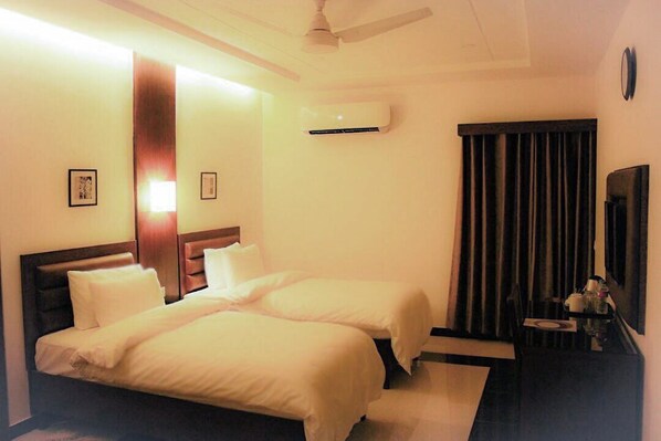 Deluxe tweepersoonskamer | Geluiddichte muren, een strijkplank/strijkijzer, gratis wifi