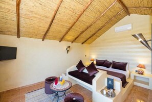 18 camere, Wi-Fi, lenzuola