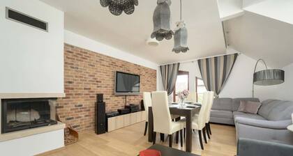 Motylkowa 23 | Bright Apartment | Near to Aquapark