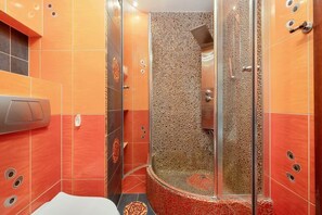 Shower, hair dryer, towels - Lubinowa 1G Spacious Apartment  Balcony (Wroclaw)