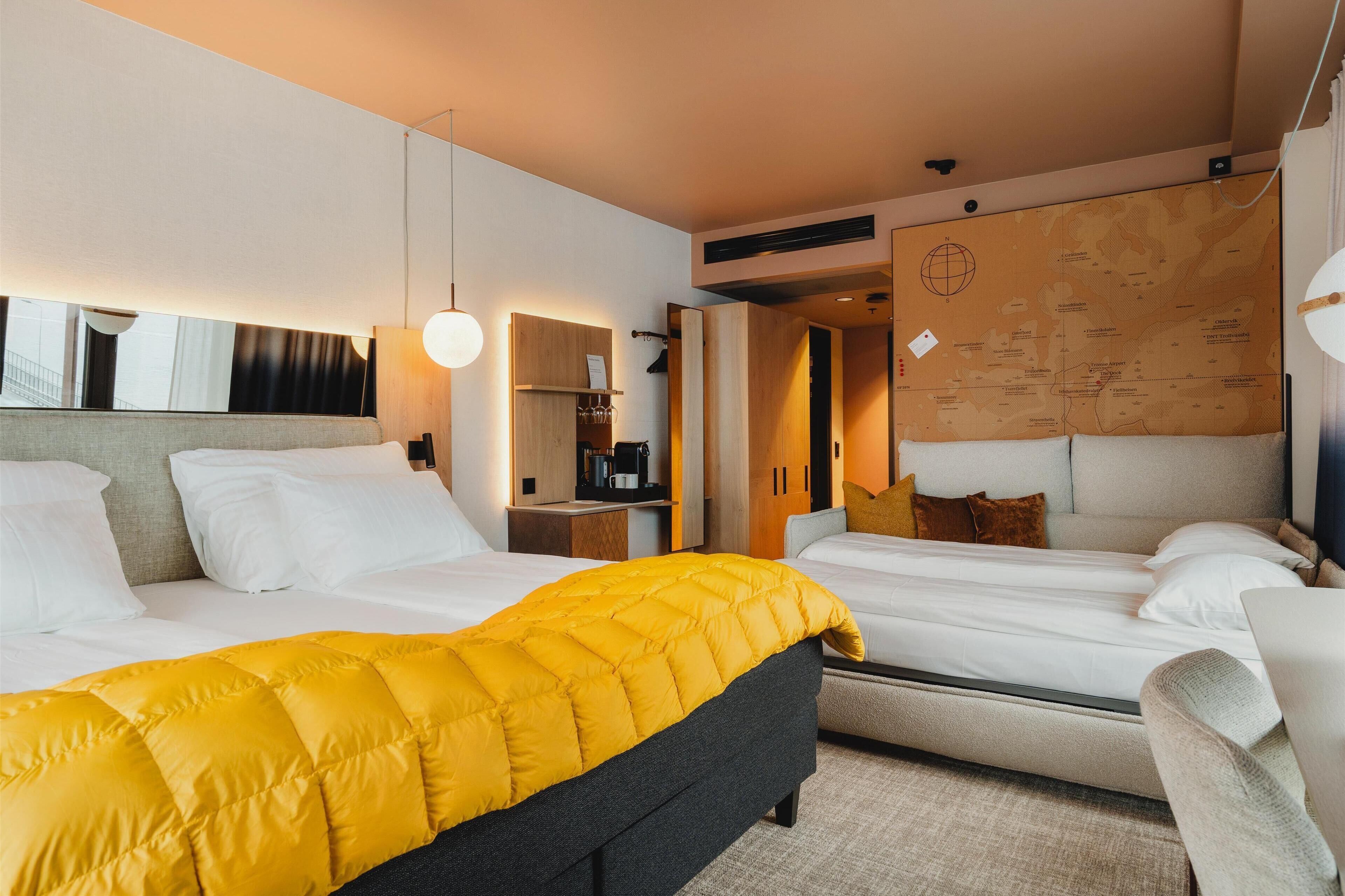 Standard Quadruple Room, 1 Queen Bed with Sofa bed