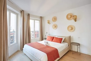 2 chambres, fer et planche à repasser, Wi-Fi, draps fournis