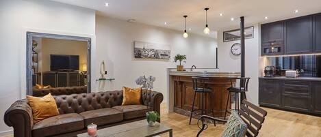 تلفزيون، مكتب