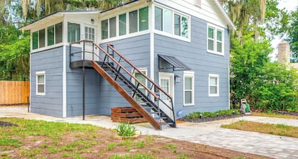 Jacksonville Apartment w/ Private Patio Near Nas!