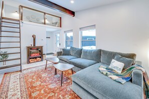 House (3 Bedrooms) | Interior - 9 Mi to Cranmore Mtn Resort: 'lofty Dreams' Cabin (Center Conway)