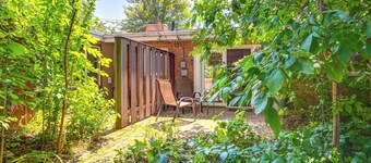 3 Mi to Michigan State: Apt w/ Patio in Lansing!