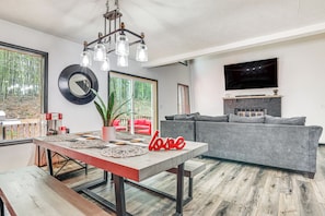 House (3 Bedrooms) | Interior - Wooded Tobyhanna Home w/ Fire Pit & Lake Access! (Tobyhanna)