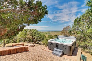 House (1 Bedroom) | Interior - Mountainside Yurt w/ Views < 3 Mi to Black Canyon! (Montrose)