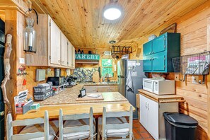 House (1 Bedroom) | Interior - Patio & Fire Pit: Charming Cabin in Roaring Gap! (Roaring Gap)