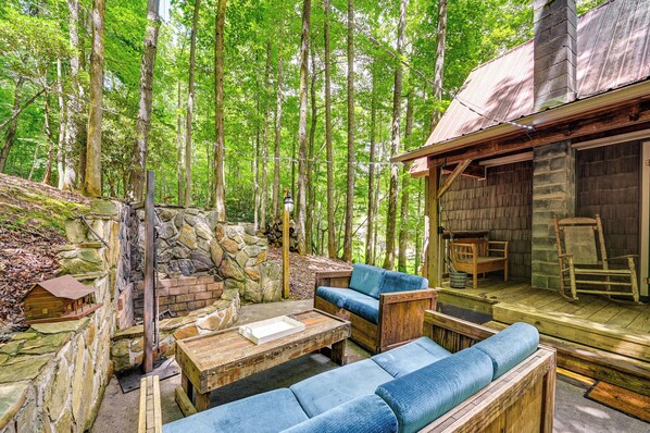 House (1 Bedroom) | Interior - Patio & Fire Pit: Charming Cabin in Roaring Gap! (Roaring Gap)