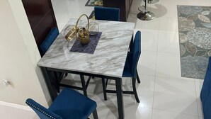 تناول الطعام