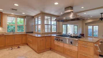 House | Private kitchen