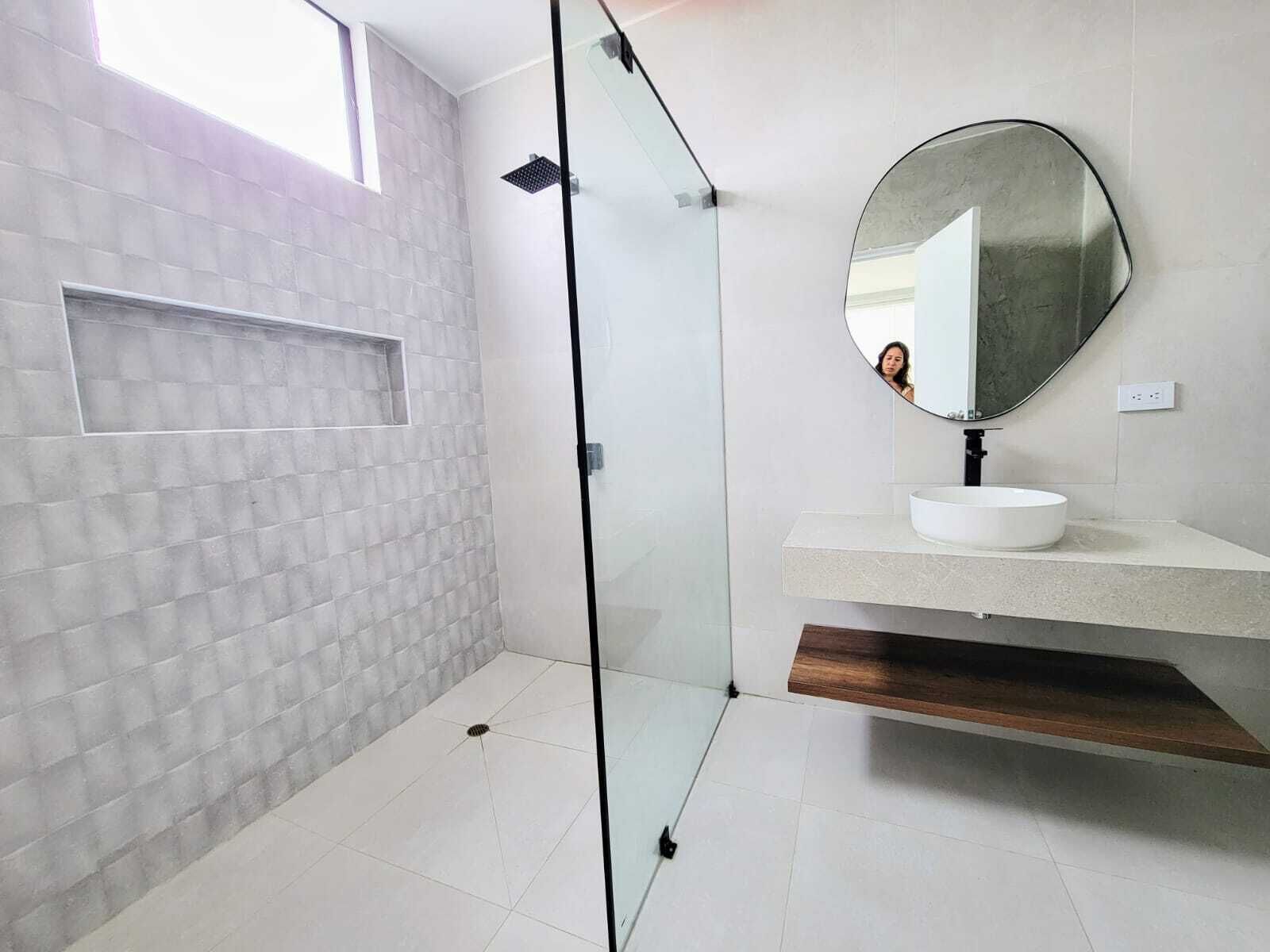 Jetted bath, hair dryer, soap, toilet paper