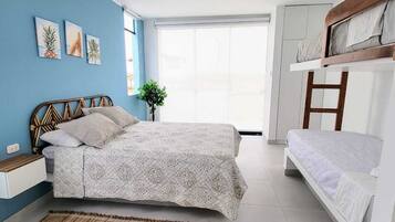 6 室のベッドルーム、WiFi、ベッドシーツ