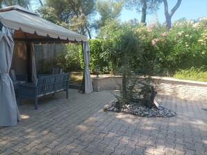 Terrace/patio - Gite "LE City" - 2 Personnes (Lambesc)